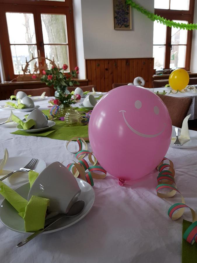 Teichcamp Pansiyon Grosshartmannsdorf Dış mekan fotoğraf